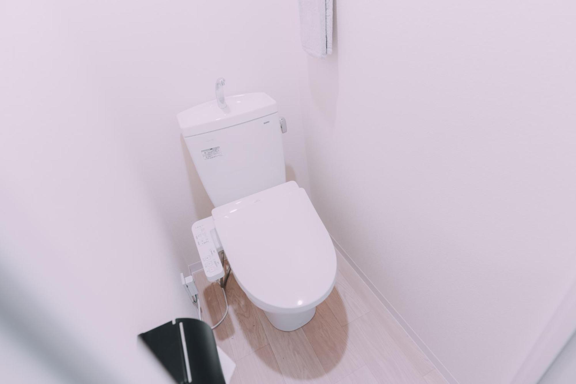 Apartment Minimalist Loft Namba Compact Studio With A 24-hour Gym Ma803